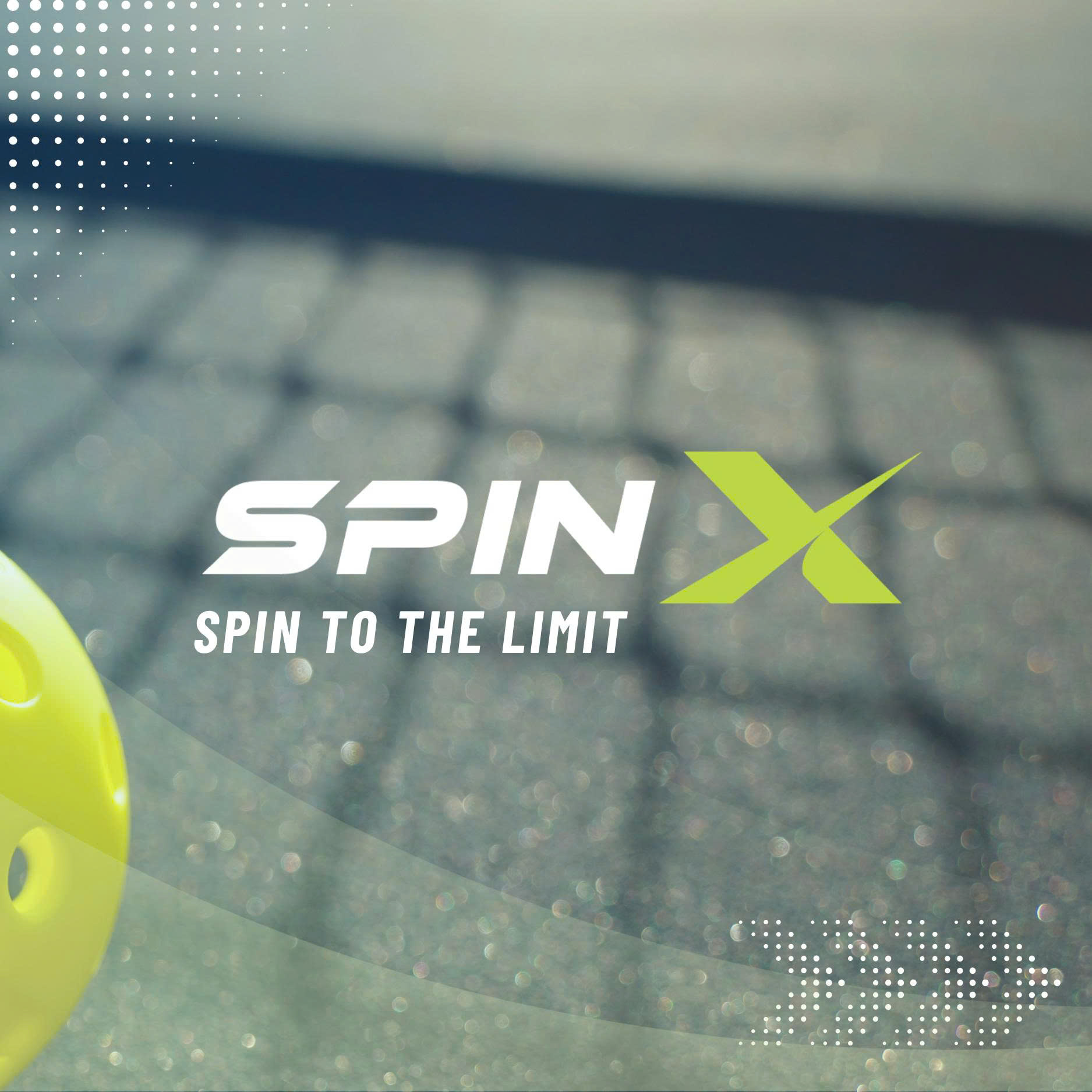 Bộ vợt và bóng Pickleball thương hiệu SpinX trên sân tập